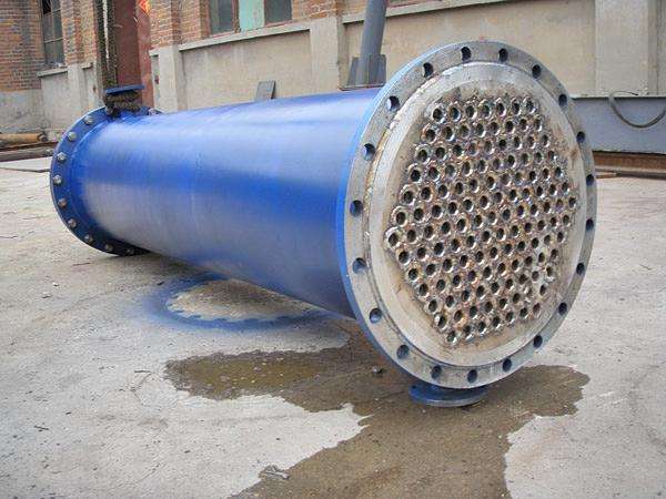 列管冷凝器的管外裝置及循環(huán)水該如何進行運用？